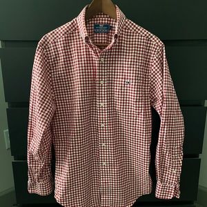vineyard vines button down shirt